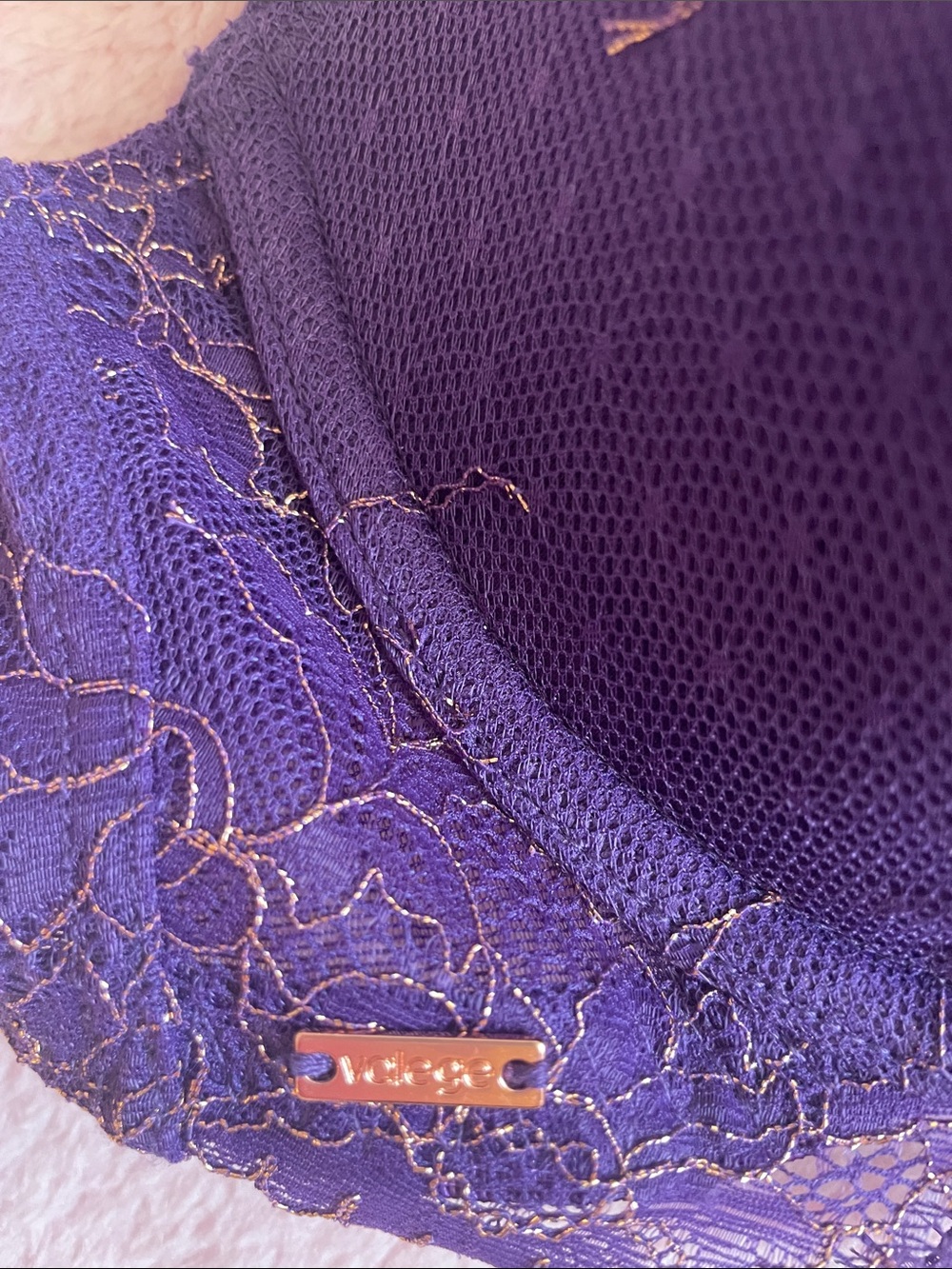 🎀✨ VALEGE Lace Bra 38C - Picture 6 of 11